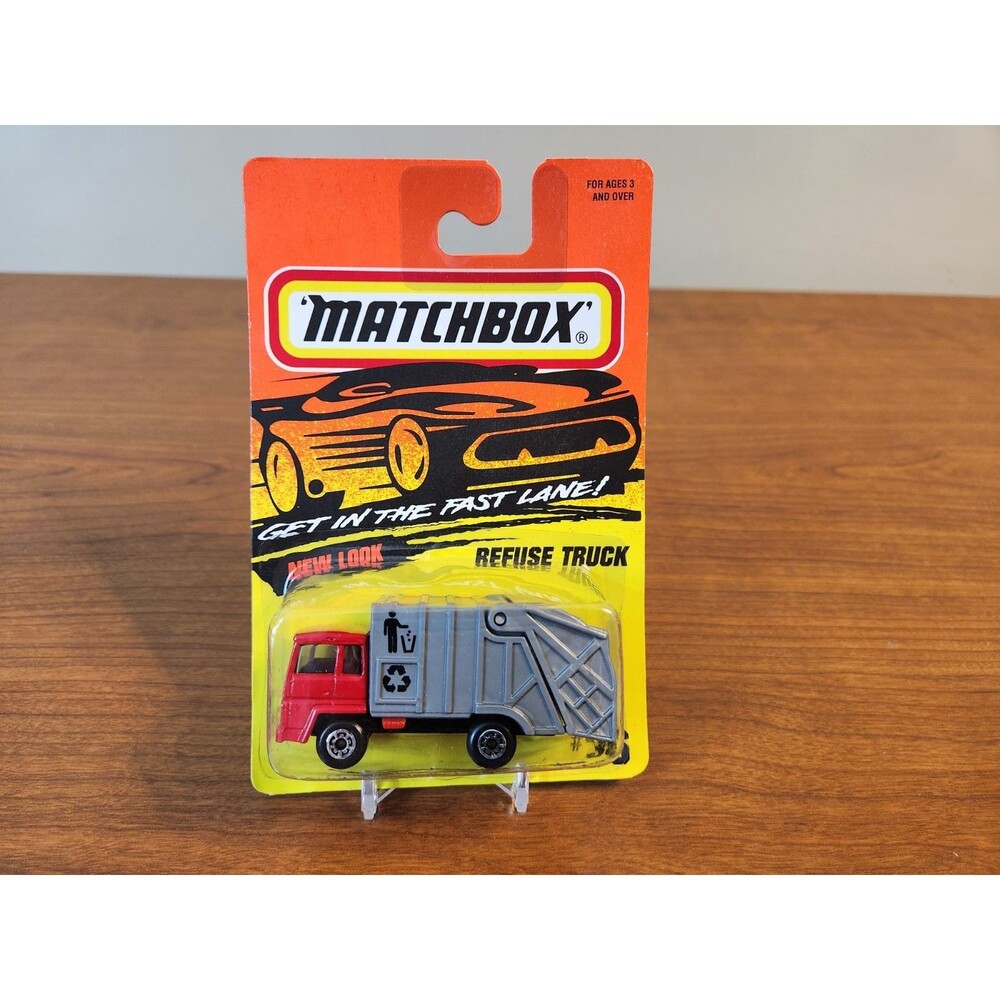Vintage 1996 Matchbox Refuse Truck #36 "Get In The Fast Lane" Gray  Red New